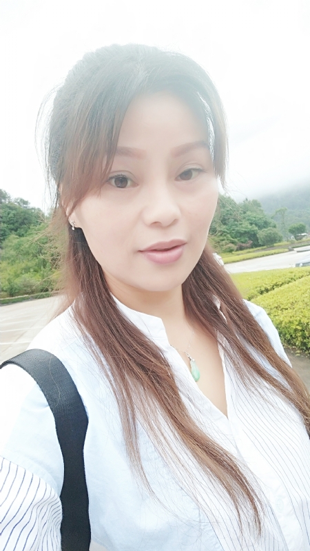 韩雅的第二张照片--腾冲中老年相亲网