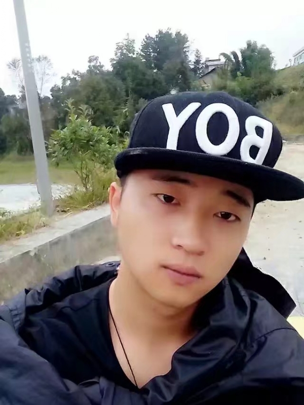 南来北往的第一张照片--腾冲中老年相亲网